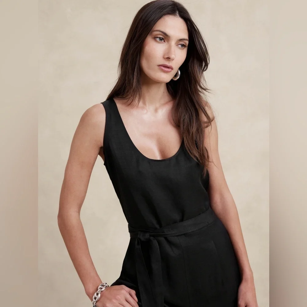 NEW! Banana Republic Black Viscose-Linen Jumpsuit - Size Medium 🍄‍🟫